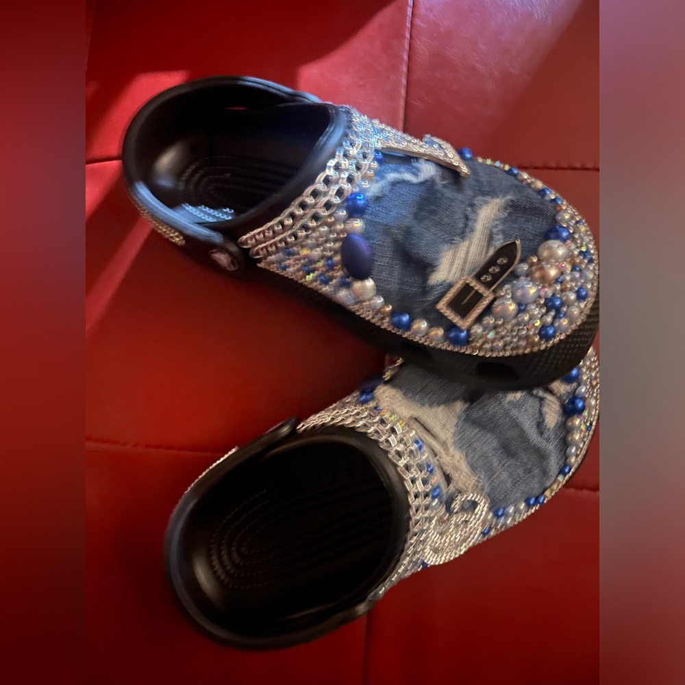 Customed Made Crocs💙Size 8